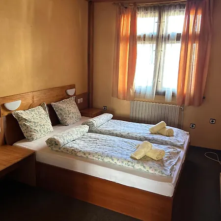 Отель Complex Popangelov 2*